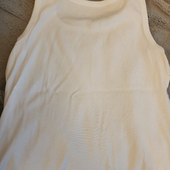Uniqlo White ribbed Tank size XL, Cotton. Okay Condition - Picture 2 of 4